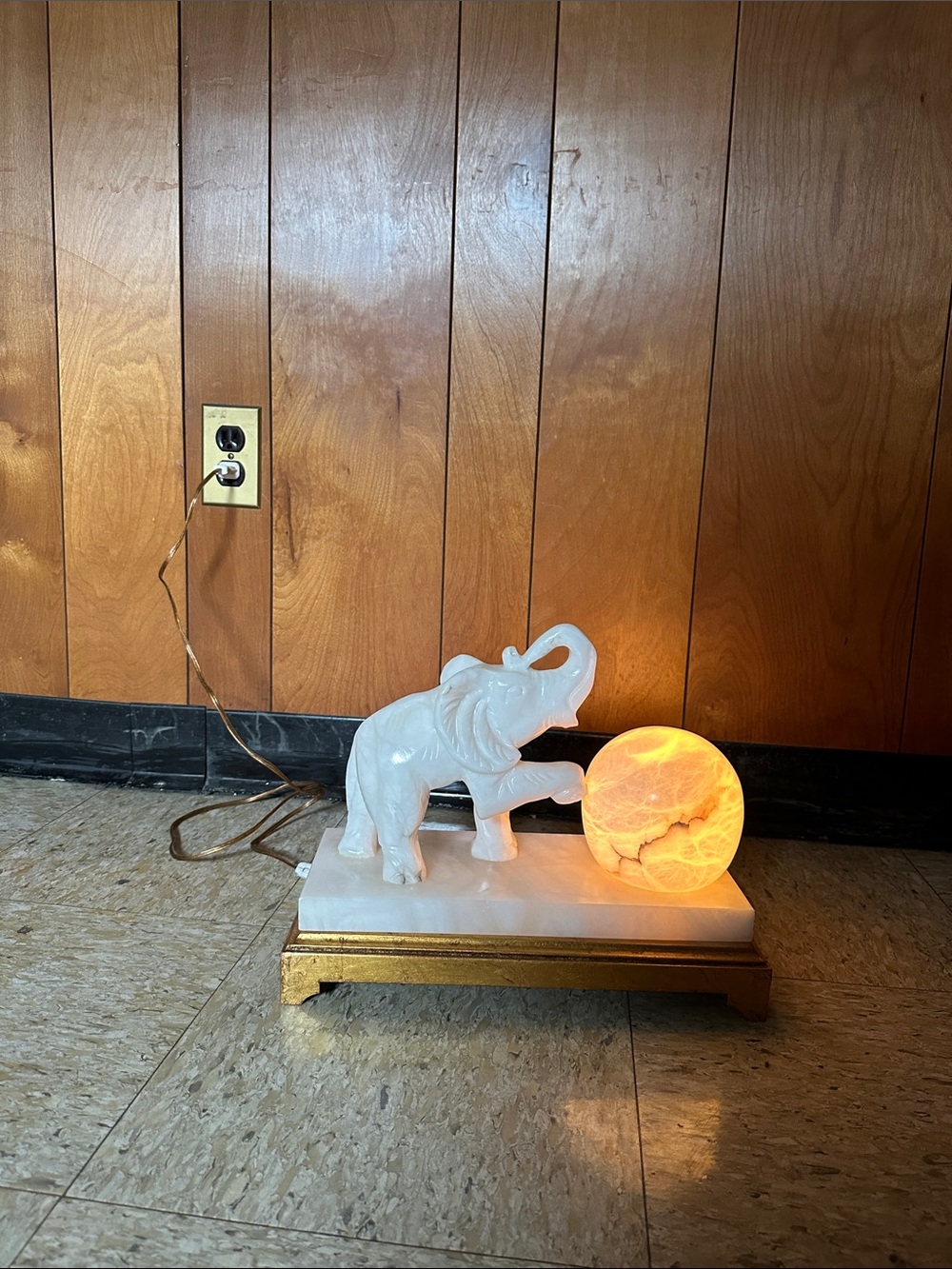 Vintage White Elephant Lamp